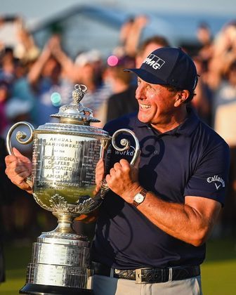 10º – Phil Mickelson (golfe) – US$ 1,36 bilhão (cerca de R$ 6,6 bilhões)
