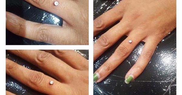 Piercing no dedo anelar substitui anel de noivado tradicional - R7 Meu