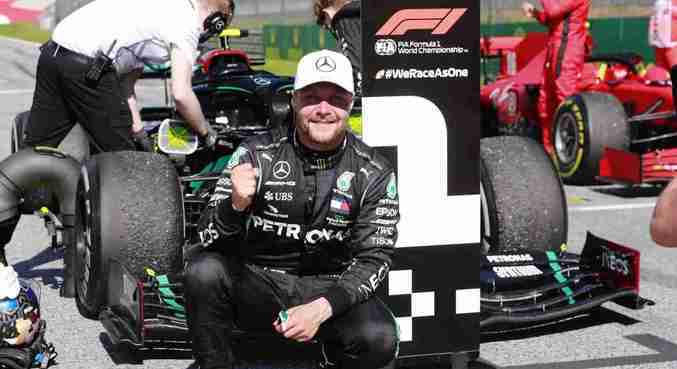 Bottas foi 0seg350 mais veloz do que Verstappen na segunda sessão