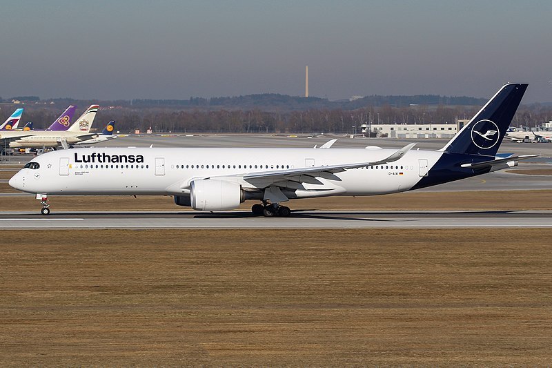 Pilotos da Lufthansa votam em favor da greve