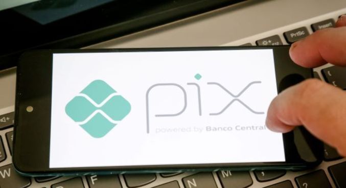 O BC tenta apertar o cerco contra as contas laranjas 