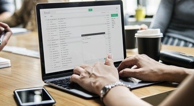 Brasil já contratou 1,3 milhão de profissionais em 2022