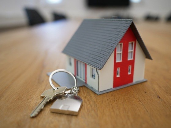 PIXABAY, FINANCIAMENTO IMOBILIÁRIO, COMPRA CASA PRÓPRIA, CASA, ALUGUEL, PRESTAÇÃO, FINANCIAMENTO