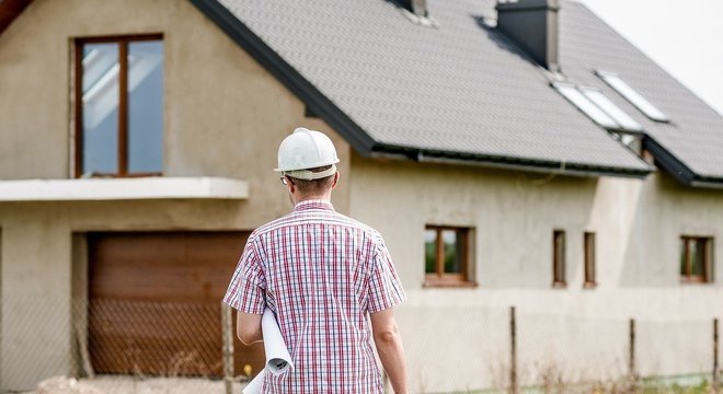 Famílias estão aproveitando tempo em casa para fazer a tão adiada reforma
