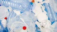 Cientistas criam método que converte plástico em combustível 