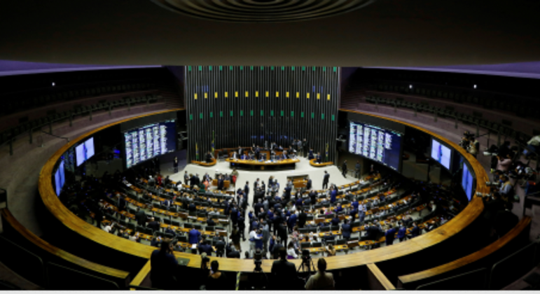 Câmara aprova PEC dos Precatórios após mudanças no texto - Notícias - R7 Brasília