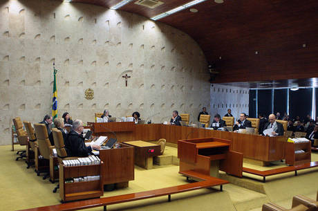 Foram 5 sessões em 12 meses de julgamento