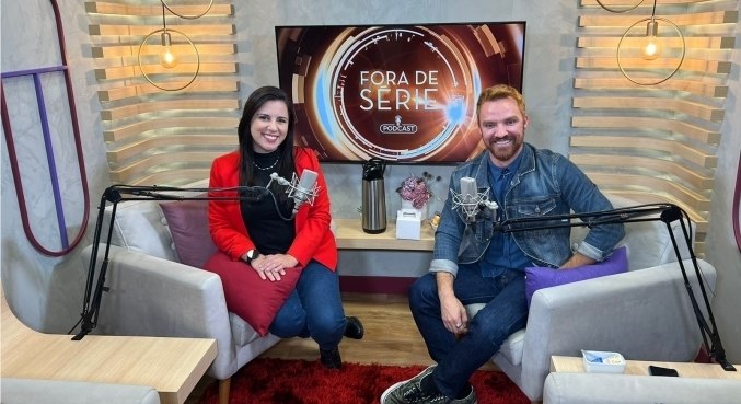 Ana Carolina Cury e Alex Morenno conversam sobre os bastidores de Reis