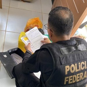 Polícia cumpre 12 mandados