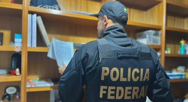 Polícia Federal realiza terceira fase da Operação Lesa Pátria 