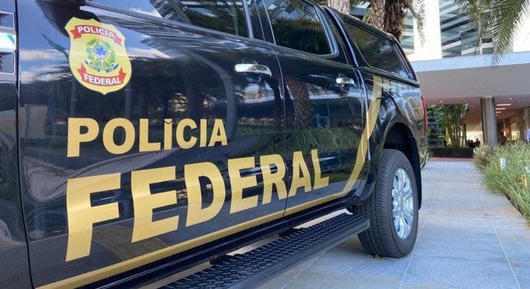 Bolsonaro havia prometido reajuste salarial para forças policiais 
