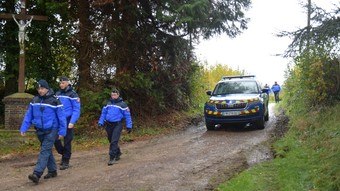 Hermanas arrestadas por robar joyas brasileñas por valor de 16 millones de riales brasileños durante la Semana de la Moda de París – Noticias