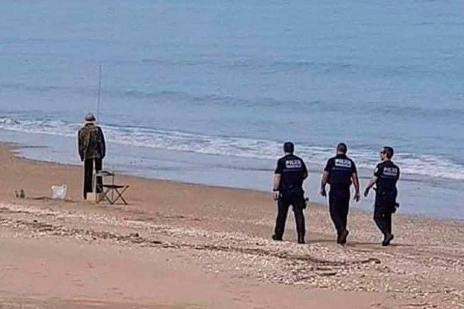 Polícia entra em praia para abordar pescador, mas era espantalho ...
