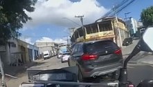 Polícia persegue e prende suspeito que dirigia BMW roubada; assista ao vídeo