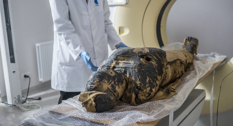 Estudos com a múmia começaram ainda em 2015, com exames detalhados 