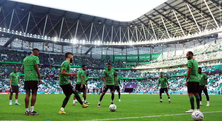 Arábia Saudita lidera Grupo C da Copa e busca mostrar que é mais que uma zebra
