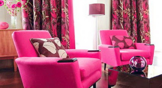 poltrona cor fúcsia