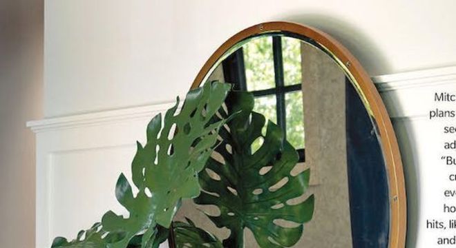 Poltrona em classic blue