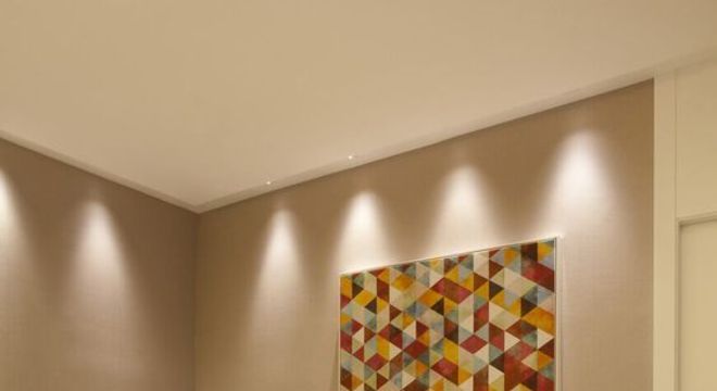 Poltrona tulipa para sala de estar clássica