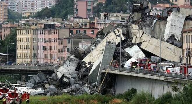 Desabamento de viaduto na regiÃ£o de GÃªnova deixou pelo menos 25 mortos