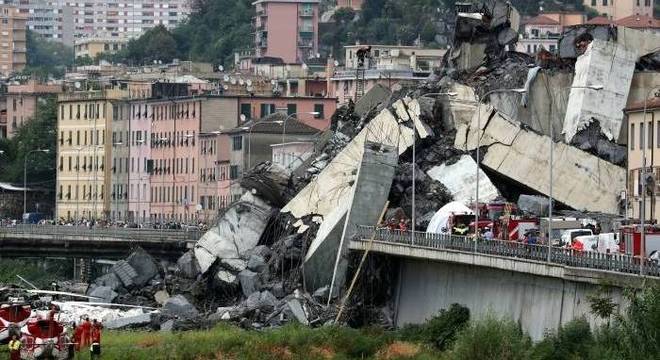 Desabamento de viaduto na região de Gênova deixou pelo menos 35 mortos na Itália
