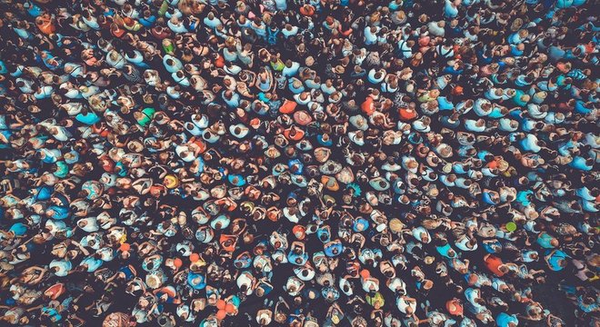 Crescimento populacional também deve ser contido com políticas que respeitem os direitos humanos