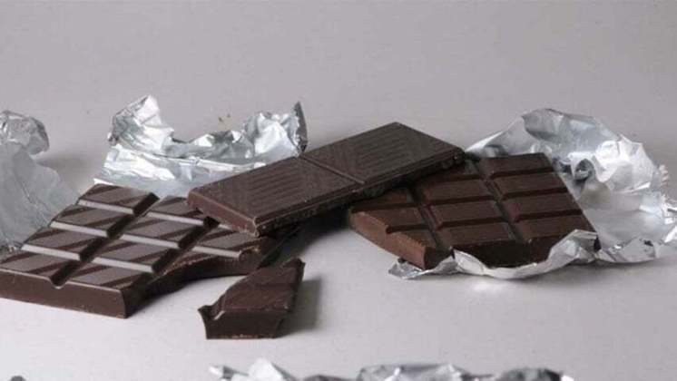 Por isso, o jornal paulista promoveu a degustação às cegas para analisar a qualidade dos chocolates industrializados. 