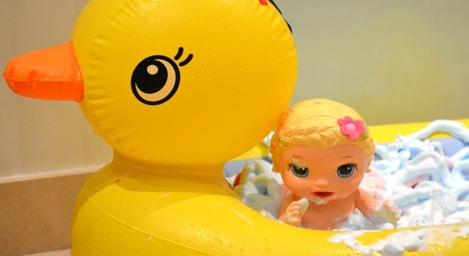 Por que precisamos tomar banho? Com que frequência?