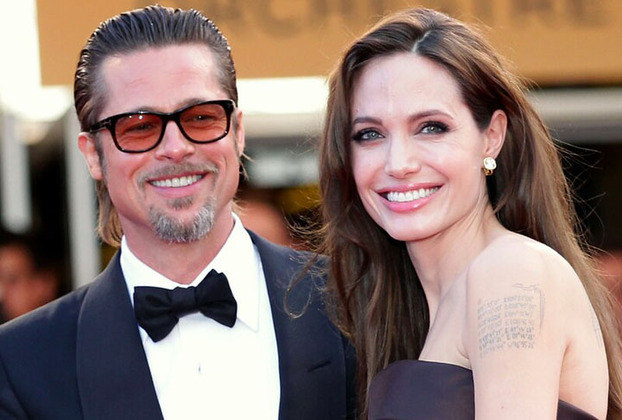 Por último, ela foi casada com o ator americano Brad Pitt, entre 2005 e 2019. 