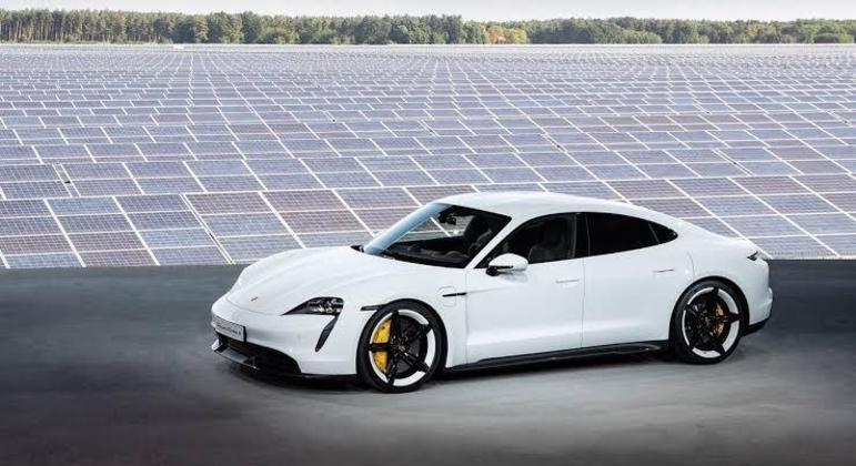 Na última semana, a Porsche divulgou seu relatório de vendas globais do primeiro semestre do ano