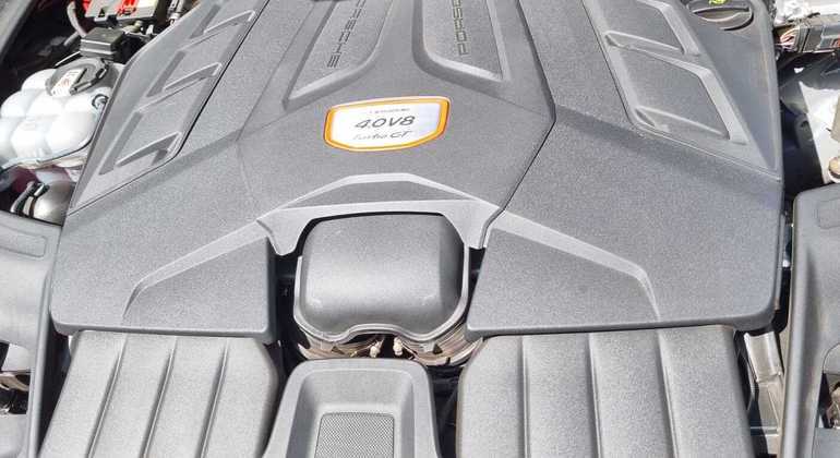 Porsche Cayenne Turbo GT vem equipado com motor V8 biturbo