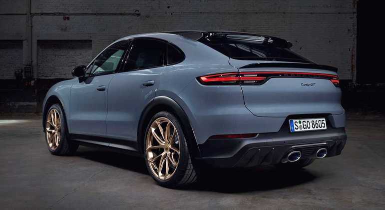 Carro ganhou detalhes em fibra de carbono