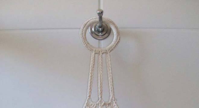 Porta papel higiênico de crochê decorado