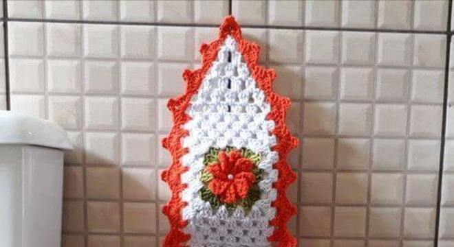 Porta papel higiênico de crochê laranja