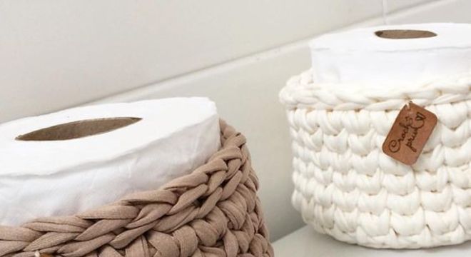 Porta papel higiênico de crochê simples