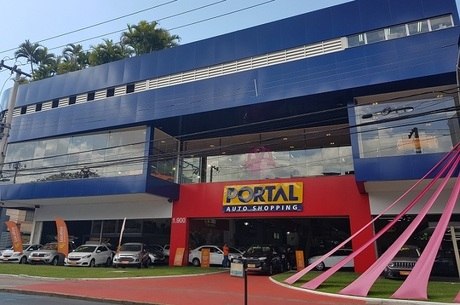 Portal Auto Shopping fica na avenida Pedro II, 1.900