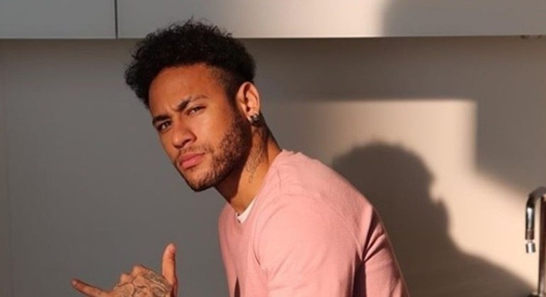 Neymar diz em quais times do Brasil gostaria de jogar - Fotos - R7