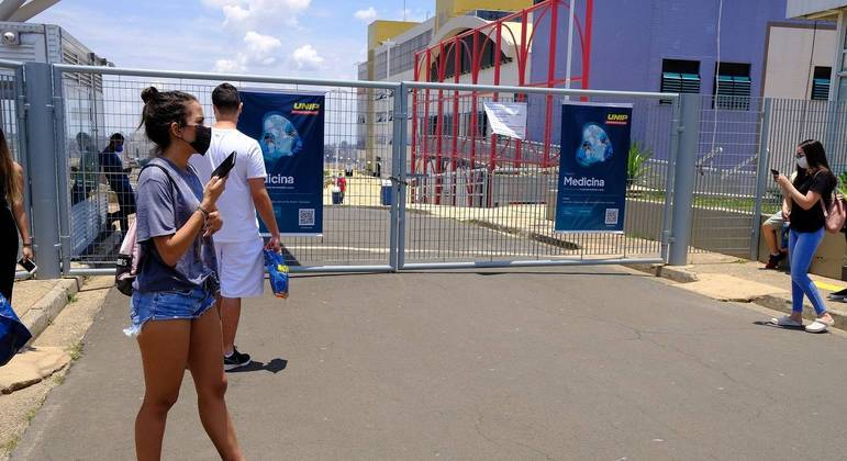 Começa oficialmente a primeira fase do vestibular da Fuvest – Notícias