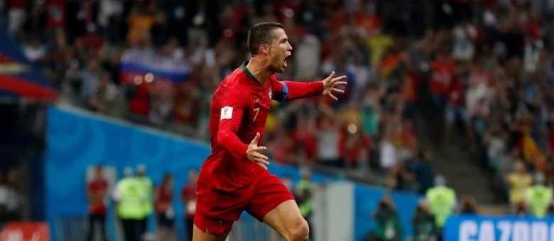 Cristiano Ronaldo marca três e Portugal arranca empate contra Espanha