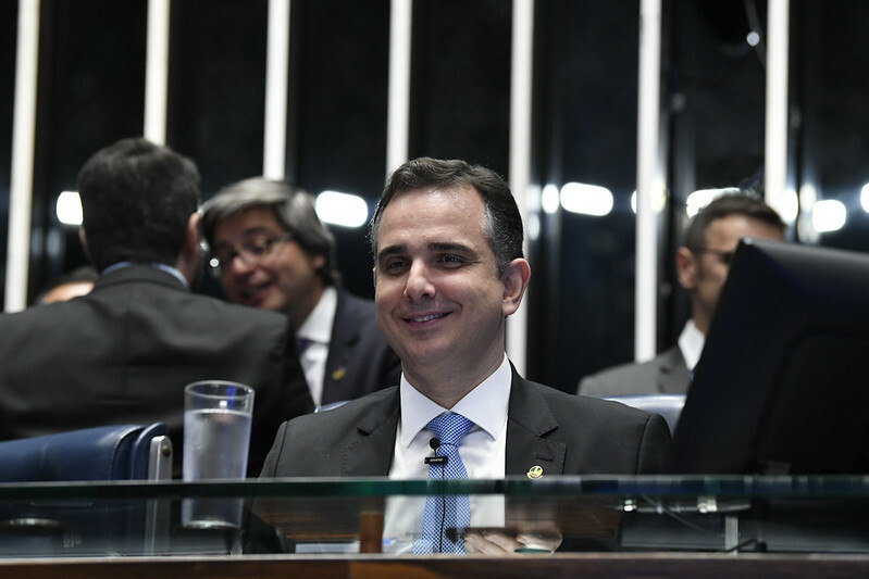 Rodrigo Pacheco (PSD-MG) é reeleito presidente do Senado Federal
