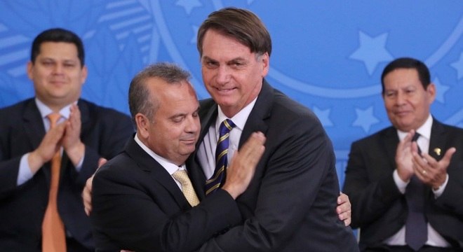 O presidente Jair Bolsonaro durante a posse do ministro Rogério Marinho 