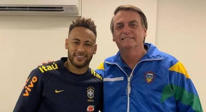 Bolsonaro diz ter conversado sobre 'amenidades' com Neymar