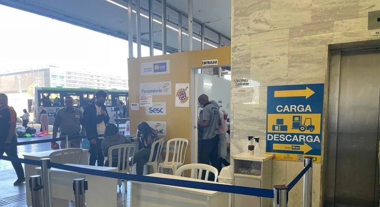 Posto de vacinação contra a Covid-19 na Rodoviária do Plano Piloto