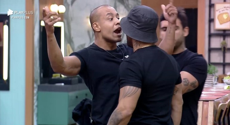 Mussunzinho e Hadballa em briga intensa na última quinta-feira (30)