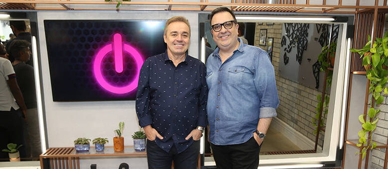 Gugu Liberato e o diretor Rodrigo Carelli contam detalhes da nova temporada do Power Couple Brasil em encontro com jornalistas nesta sexta-feira (20)