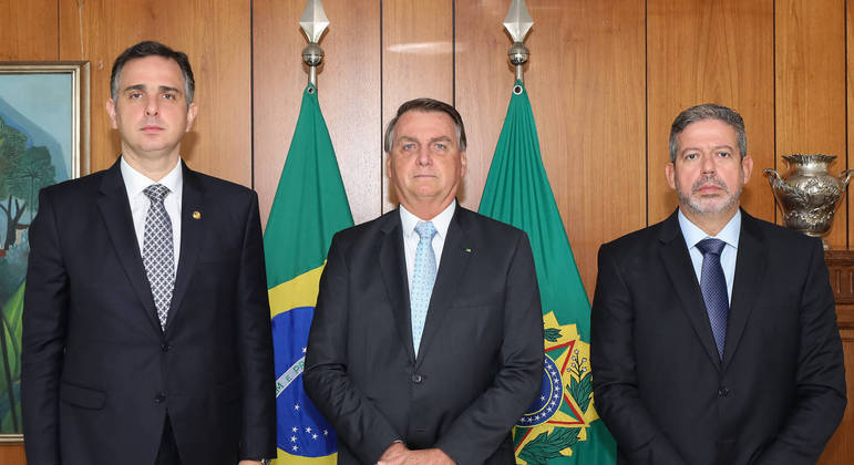 Presidentes Rodrigo Pacheco, Jair Bolsonaro e Arthur Lira participaram de jantar