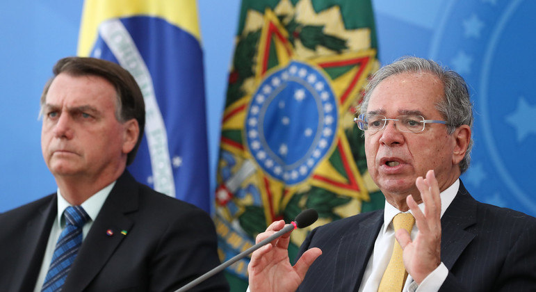 Ministro de Estado da Economia, Paulo Guedes durante coletiva à imprensa