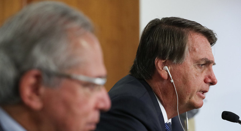 Para não desidratar PEC, equipe econômica tenta evitar ajuda de Bolsonaro a policiais
