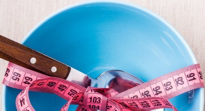 Problemas com alimentação começaram na escola e continuam: "O que valia era estar magra"