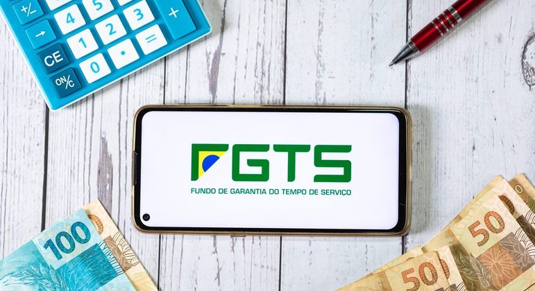 Precisa de grana extra urgente? Veja como antecipar o FGTS pela Caixa